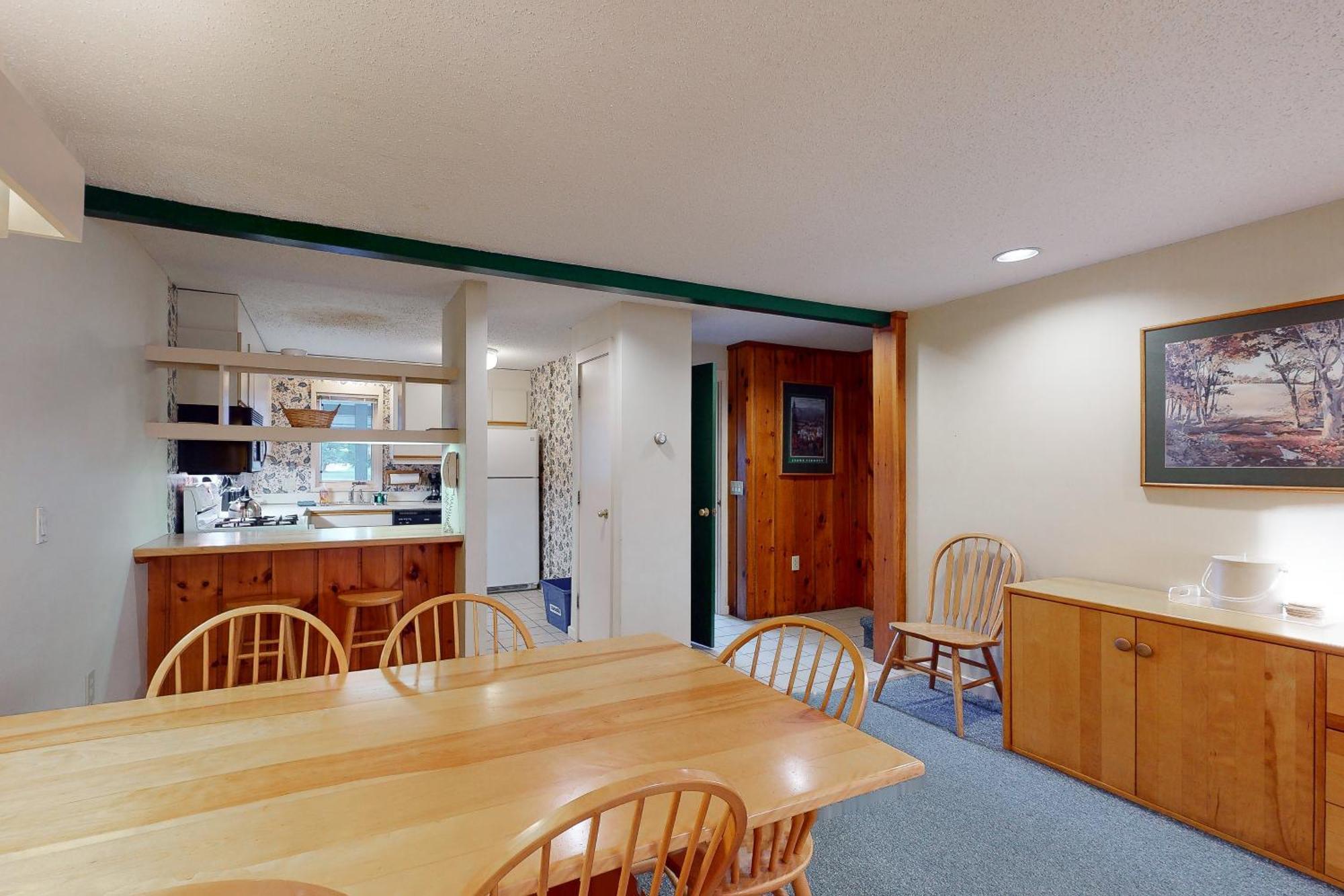 Village Green II Stowe Room photo